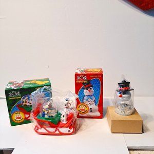 McDonalds 101 DALMATIONS Dog sled, snowman's Snow Domes Disney 1996 Set of 2